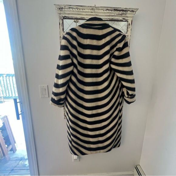 VINTAGE VERSACE Alpaca/Wool - Picture 4 of 11